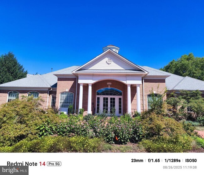 Building Photo - 42506 Hollyhock Terrace