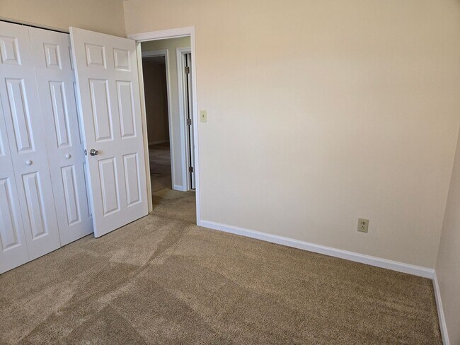 Building Photo - Belleau Woods Ranch Home  251222