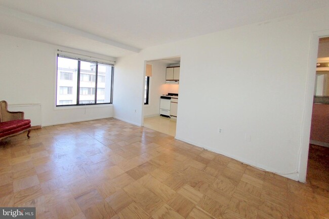 Building Photo - 1440 N Street NW Unit 1011