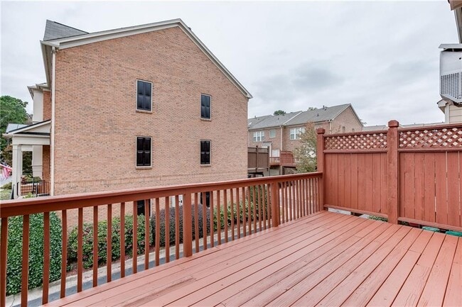 Building Photo - 2801 Loftview Square