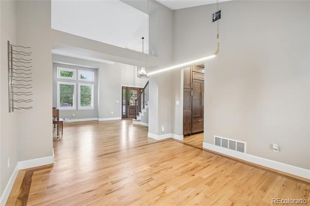 Building Photo - 5940 S Cimarron Way