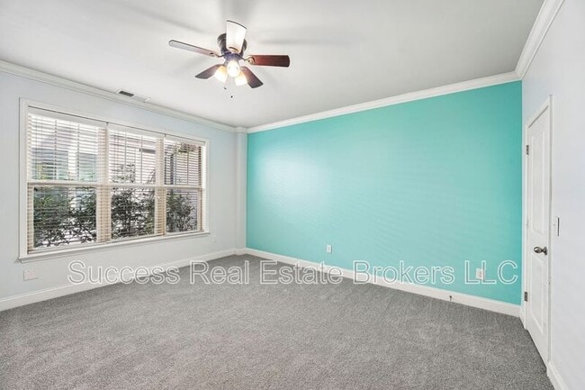 Building Photo - 1231 Ridenour Ln