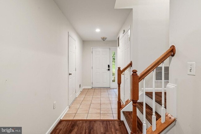Building Photo - 15701 Palermo Terrace