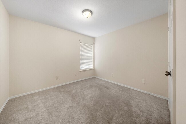 Building Photo - 273 Mesa View