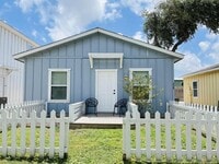 Building Photo - 4212 TX-35 BUS