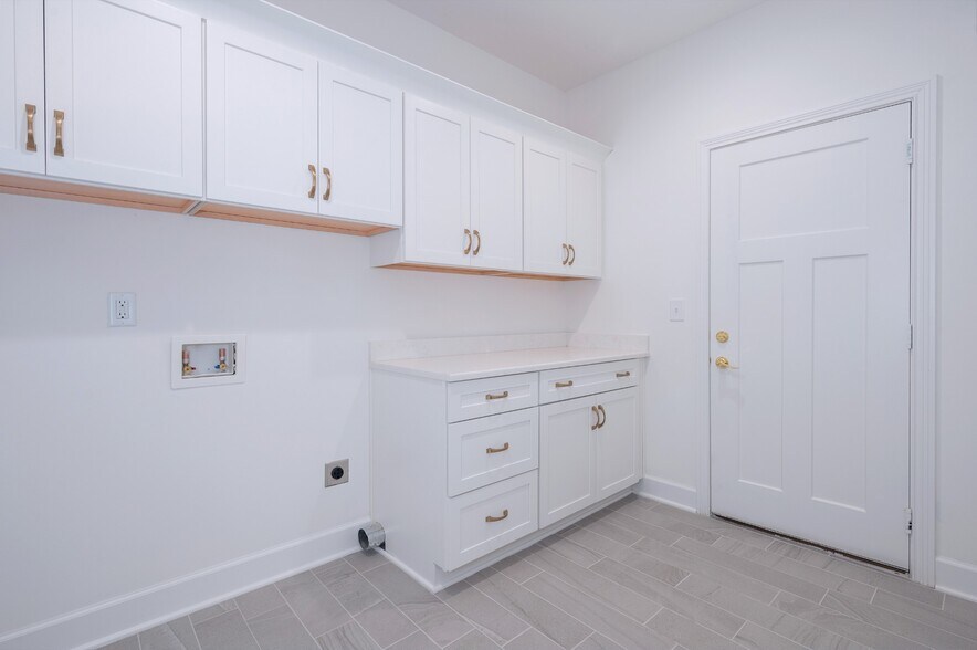 Building Photo - 116 Nickolas Cir