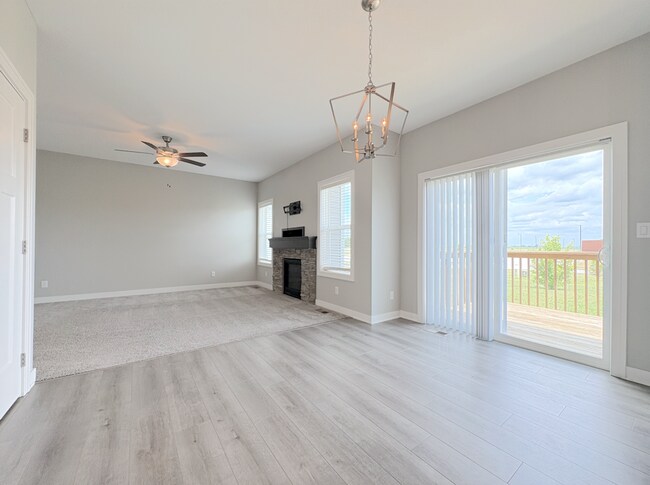 Building Photo - BEAUTIFUL 2-STORY HOME!! 4 Bedroom, 2.5 Bathroom in Ankeny
