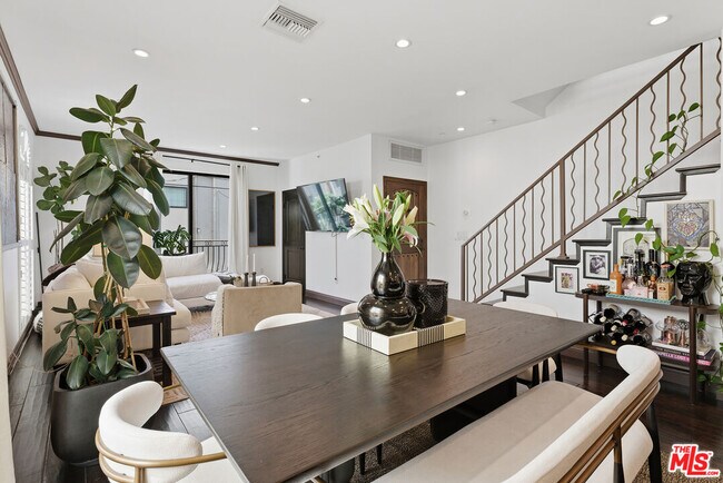 Building Photo - 500 Orlando Ave