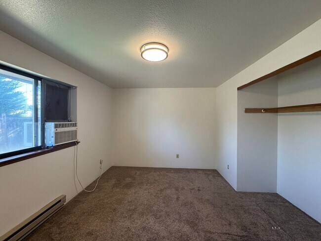 Building Photo - 1105 S 34th Ave