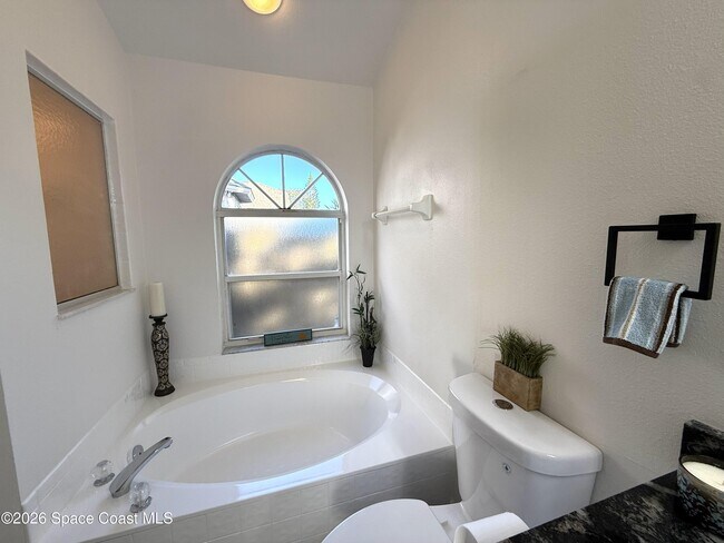 Building Photo - 2924 Pebble Creek St