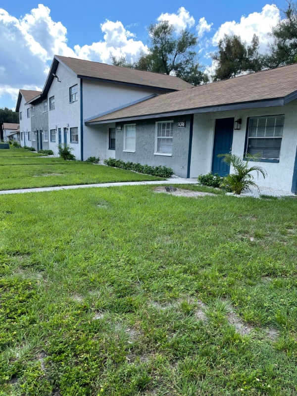 Building Photo - 14323 Lucerne Dr