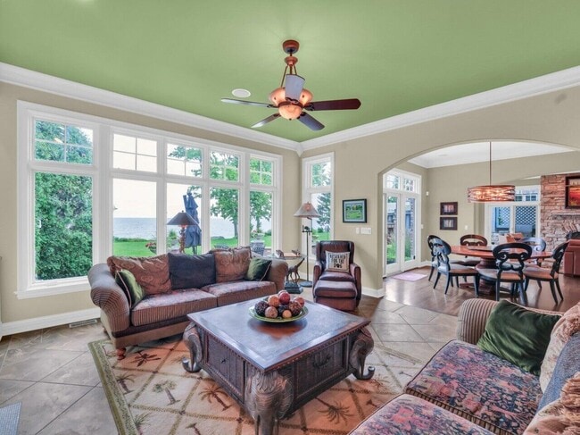 Building Photo - 106 Michigan Ct