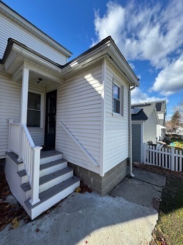 Building Photo - 82 Luce St