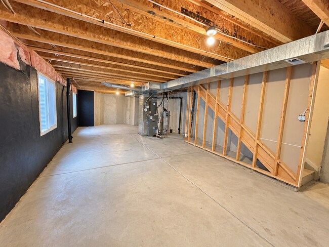 Building Photo - 2145 Clipper Way