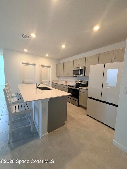 Building Photo - 1707 Colebrook Cir SW