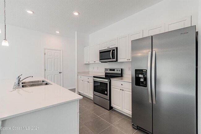Building Photo - 1590 Jacobin St NW