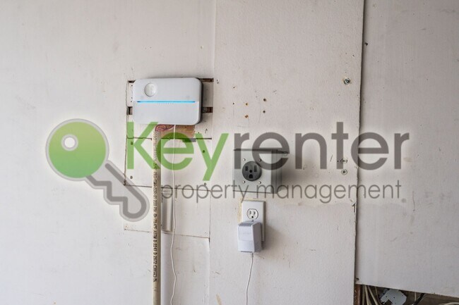 Building Photo - 1228 Corte Dulce