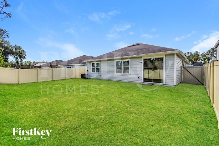 Building Photo - 205 Orient Dr