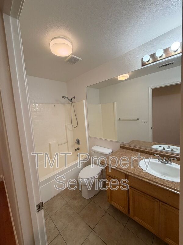 Building Photo - 9119 Willowberry Way