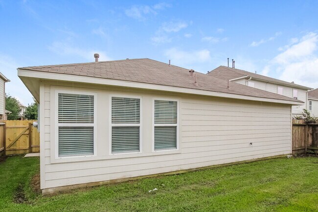 Building Photo - 4843 Fair Oak Dale Ln