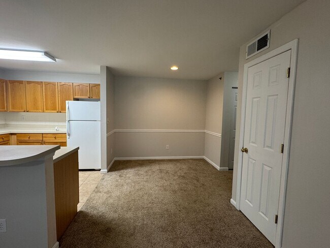 Building Photo - Gated Community - 1 Bedroom minutes to Amelia Island