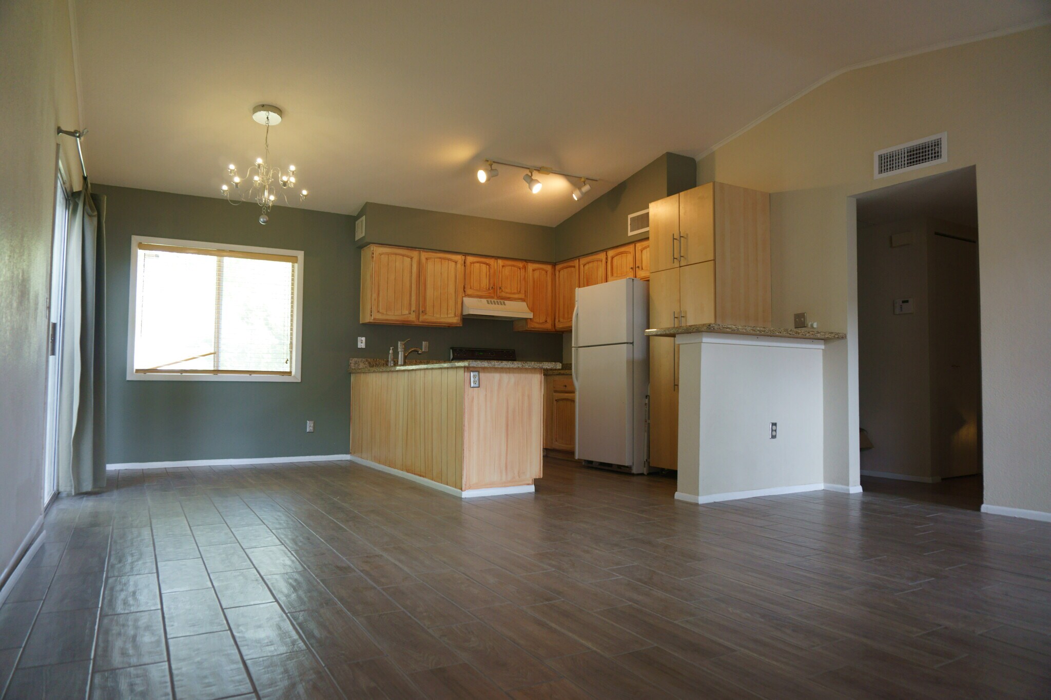 Kitchen and Dining Room - 3304 S Parkside Dr