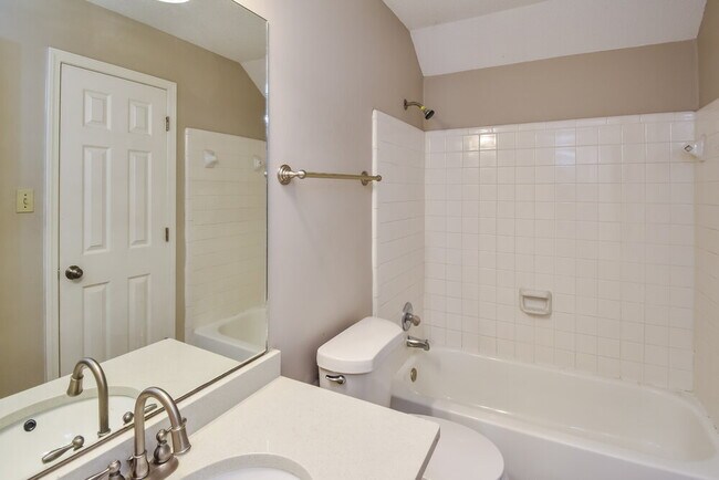 Building Photo - 1515 Cedar Mills Dr