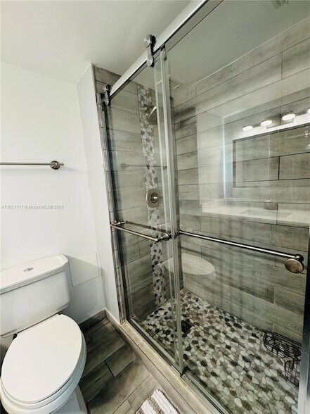 Building Photo - 18031 Biscayne Blvd
