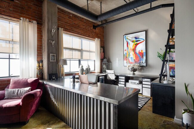 Building Photo - 3940 7th Ave