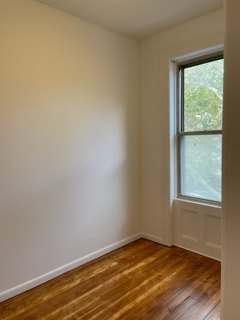 Building Photo - 456 72nd St