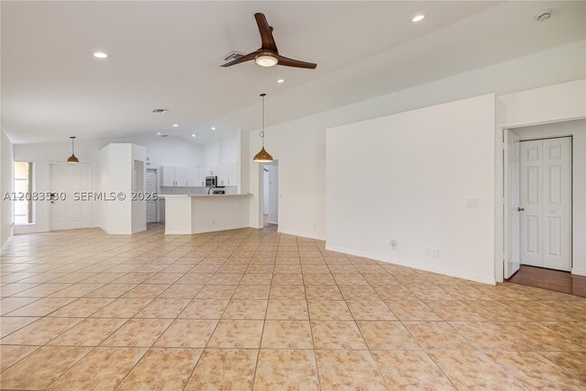 Building Photo - 1509 Canary Island Dr