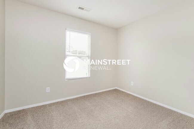 Building Photo - 4 Bedroom Pet-Friendly Home in KNIGHTDALE, NC with Main Street Renewal