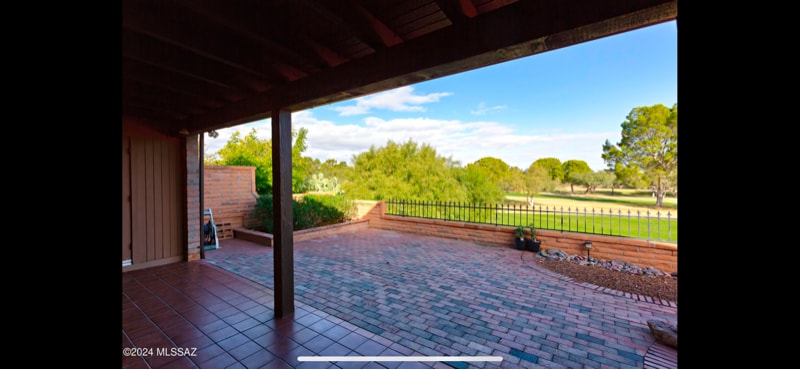 Building Photo - 1012 W Desert Hills Dr