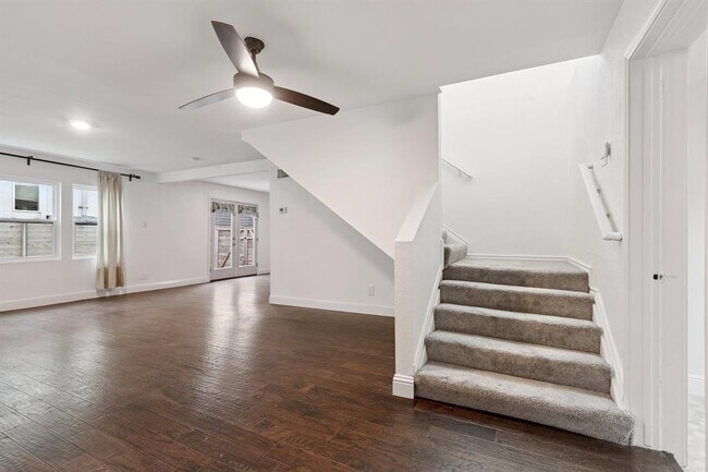 Building Photo - 2814 Gonzales St