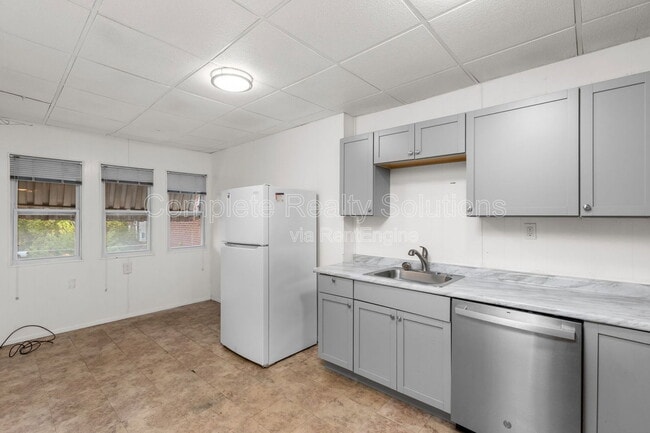 Building Photo - 2846 Wyoming St