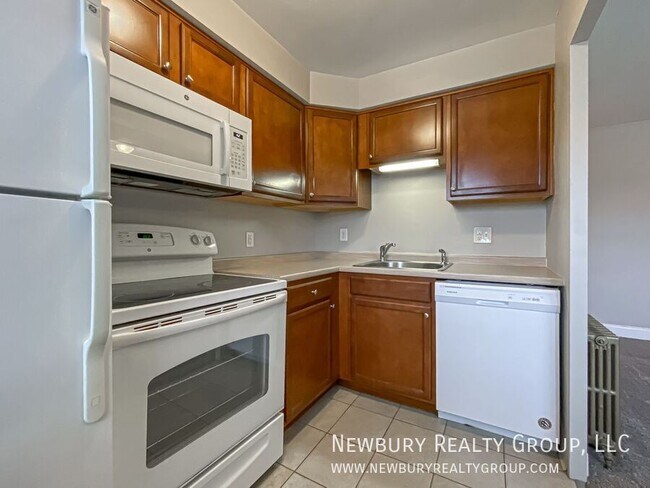 Building Photo - 104 W Steuben St