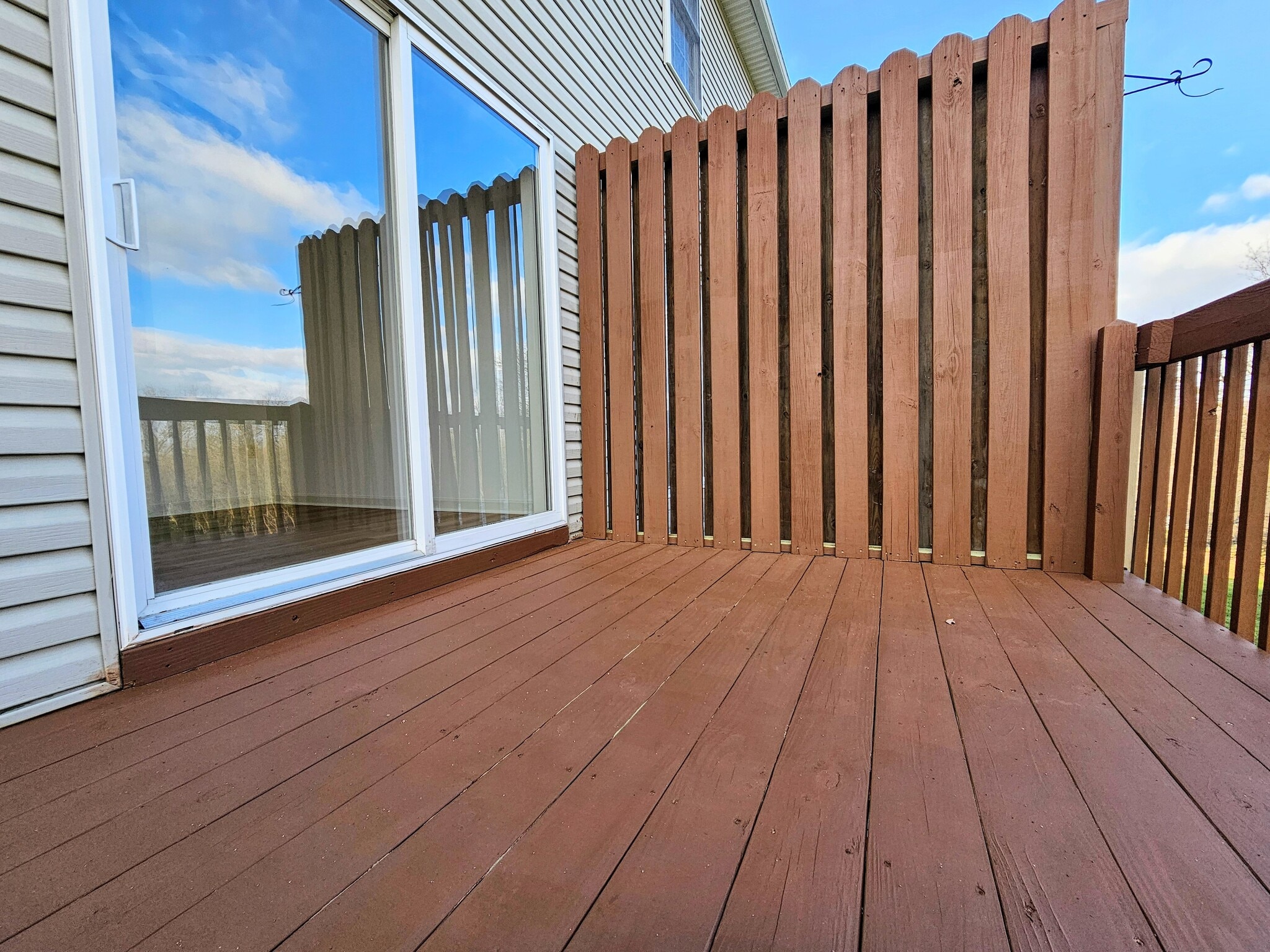 Building Photo - 107 Acorn Ln