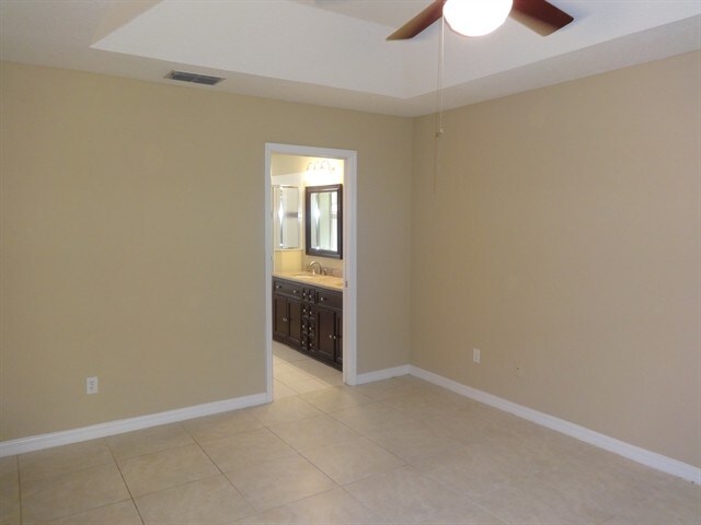 Building Photo - 2116 New Victor Rd