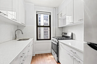 Building Photo - 9834 63rd Dr