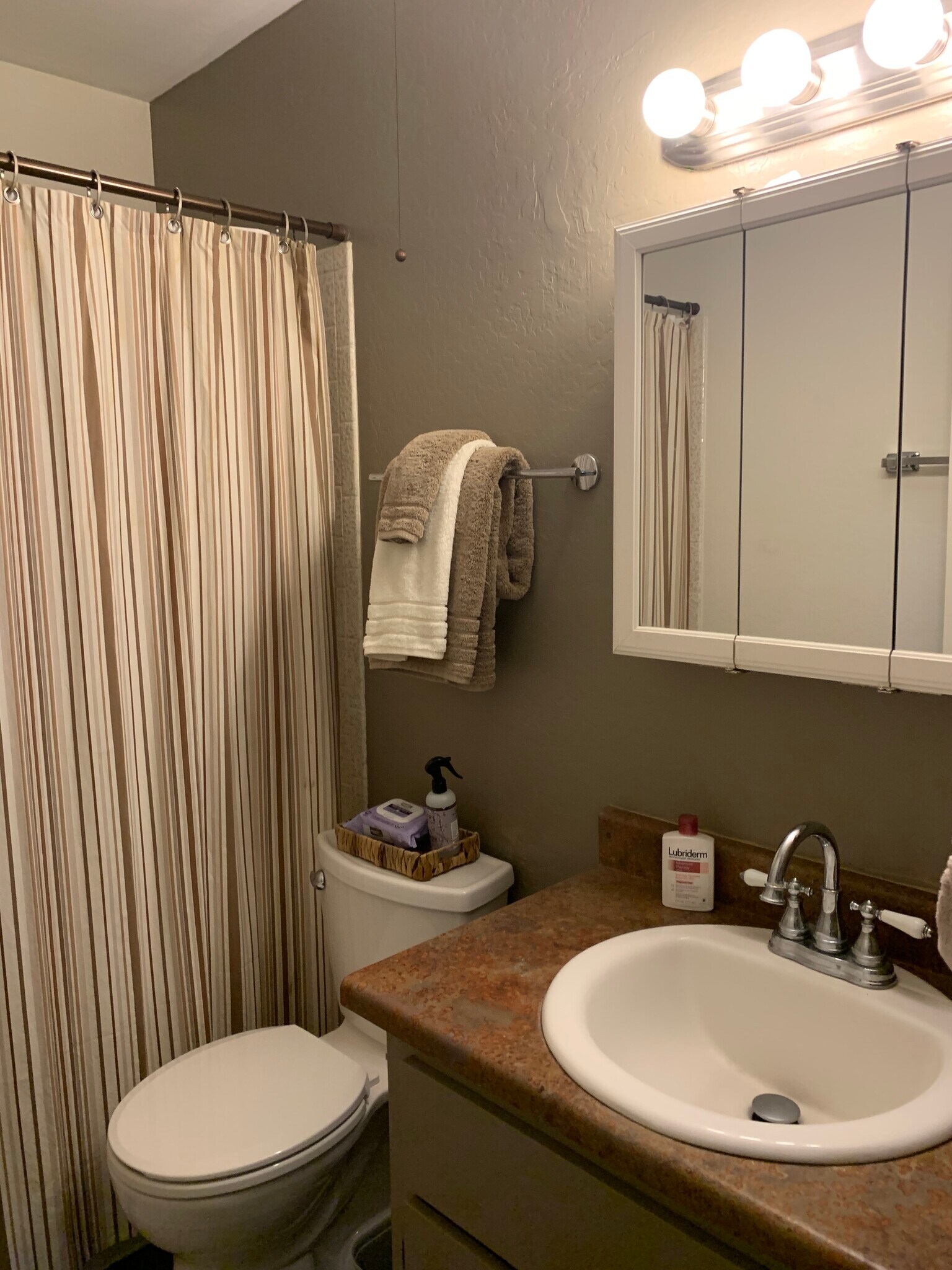 Building Photo - 7502 E Carefree Dr