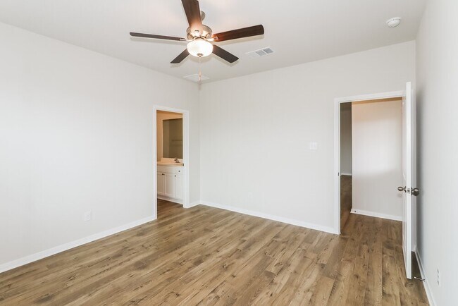 Building Photo - 7518 Tipton Meadow Way