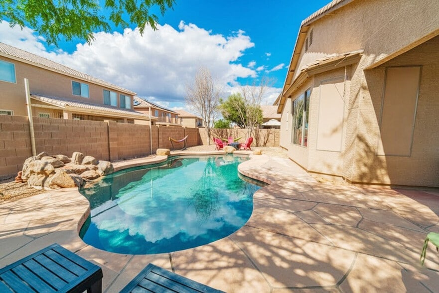 Building Photo - 1549 E Judi Pl