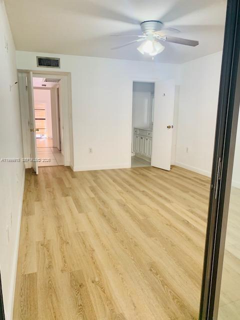 Building Photo - 16119 Kingsmoor Way