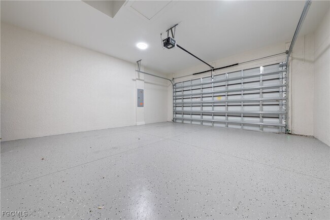 Building Photo - 3005 28th St SW