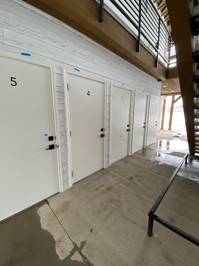 Building Photo - Driggs - New Flats at Teton Peaks Unit 204