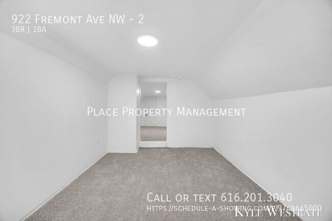 Building Photo - 922 Fremont Ave NW