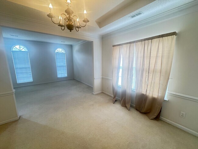 Building Photo - 4bd/2ba House newer neighborhood in between Kannapolis/Concord & close to I85