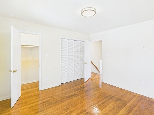 Building Photo - 5500 Stella Rd