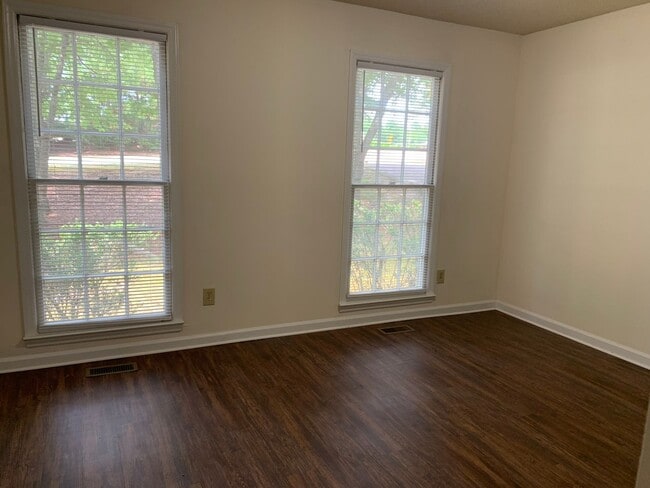Building Photo - 2401 Sawmill Rd