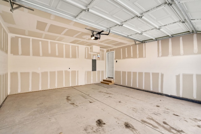 Building Photo - 226 E Chestnut St